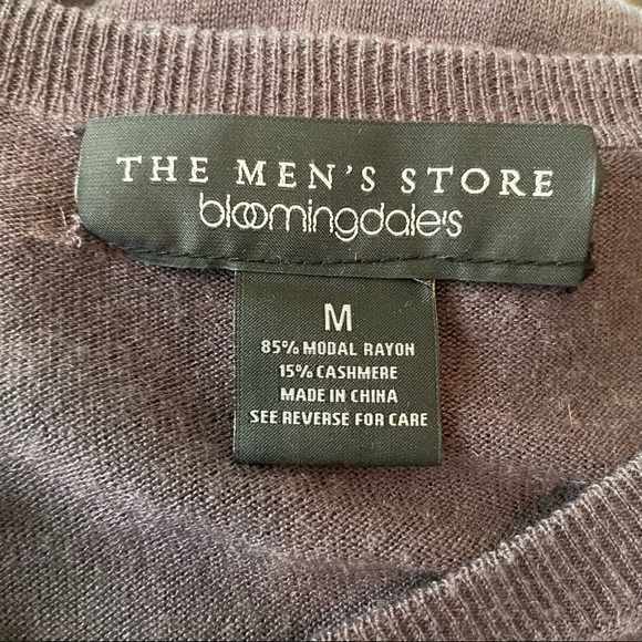Bloomingdale’s Modal rayon cashmere V neck sweater medium - Picture 4 of 4